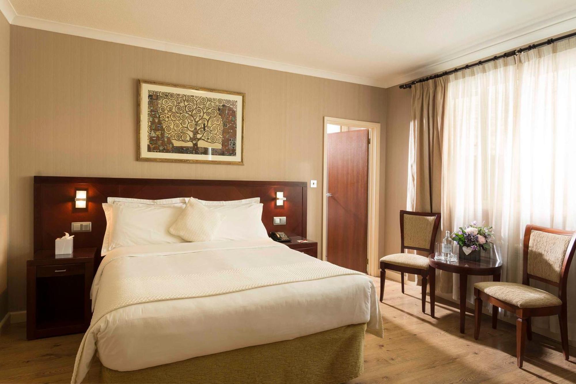 Saint Helier Jersey Hotel Savoy מראה חיצוני תמונה